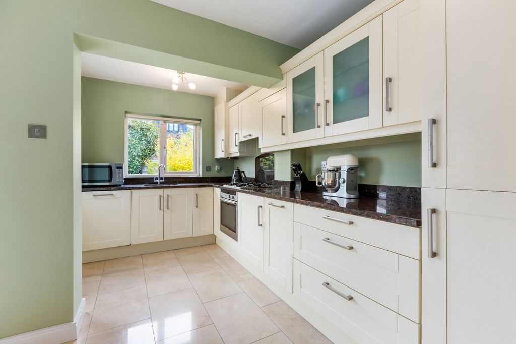 Property photo 2 of 12 Picture No. 01