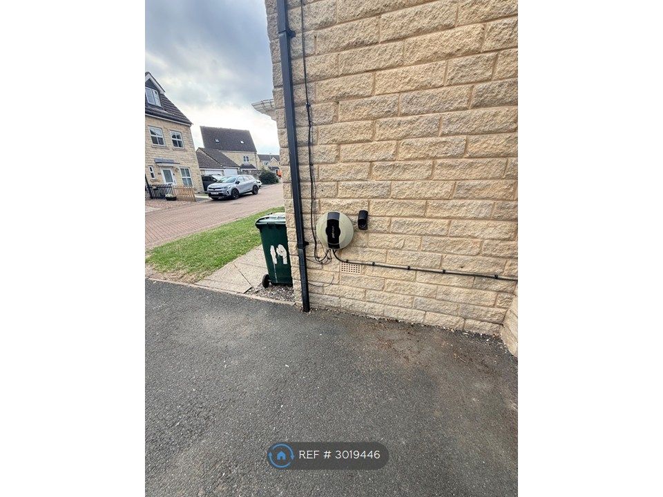 Property photo 3 of 19 Car Charging