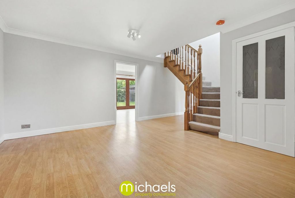 Property photo 3 of 36