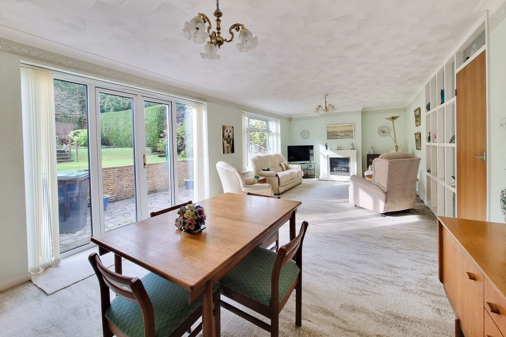 Property photo 3 of 22 20251021_104126