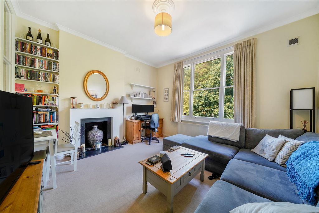 Property photo 2 of 15 Upper Richmond Road