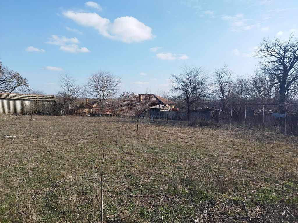 Property photo 2 of 5