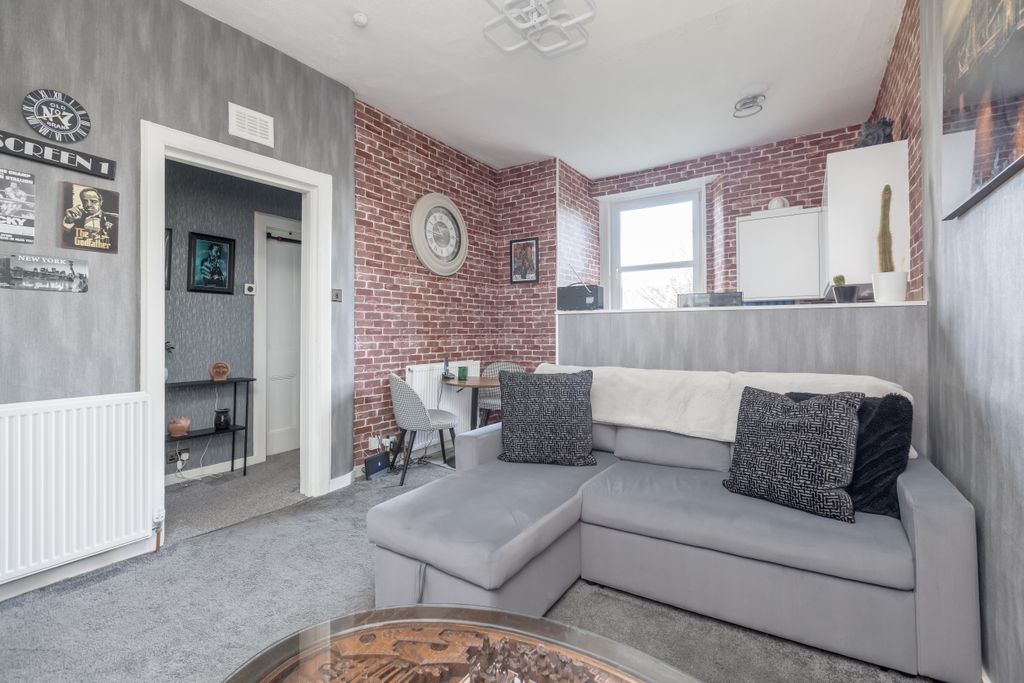 Property photo 2 of 13 Property Image 2