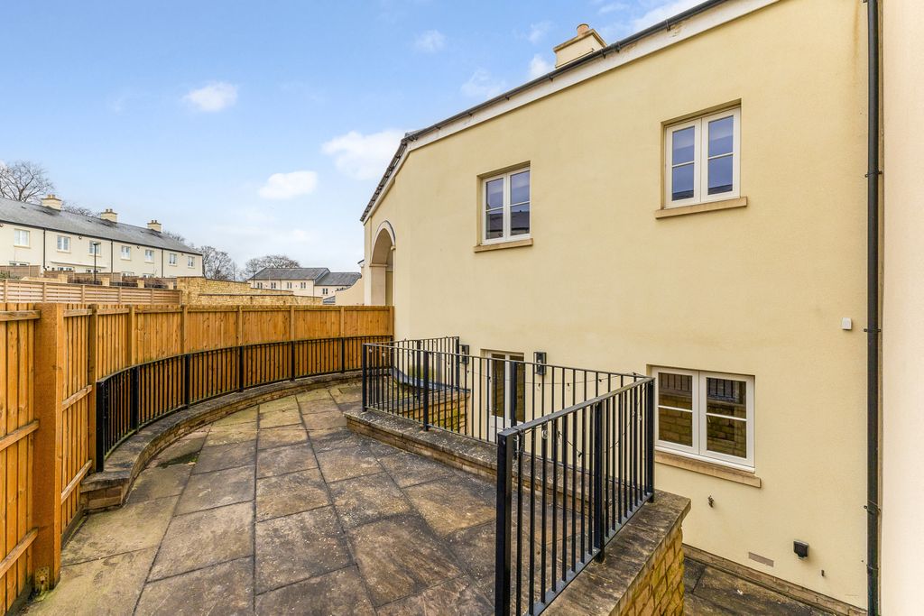 Property photo 2 of 16 Rear Terrace