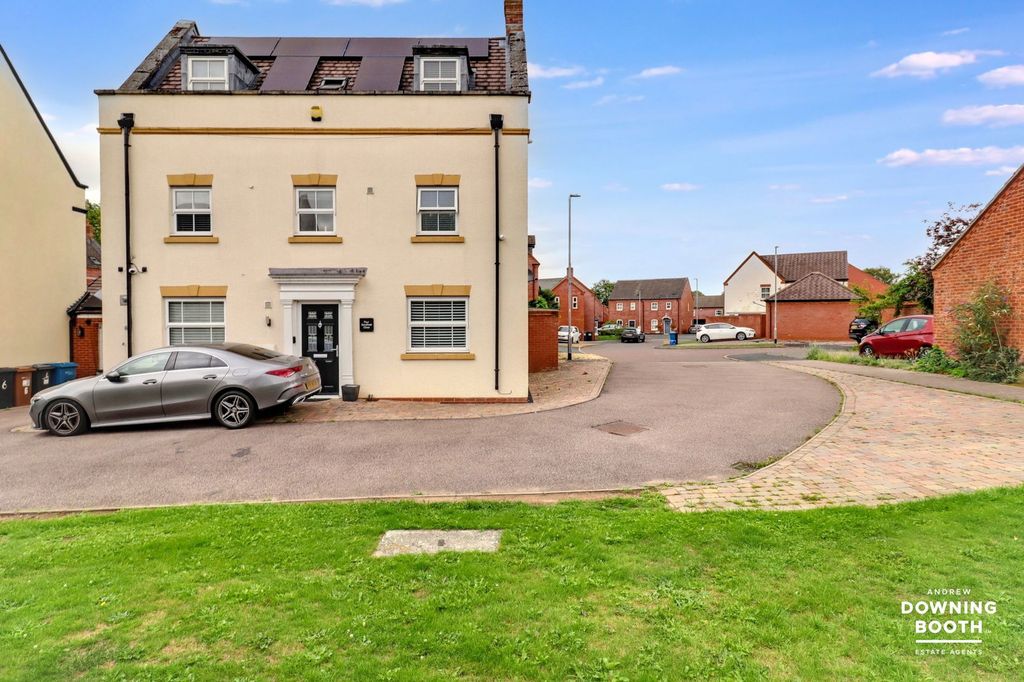 Property photo 1 of 31