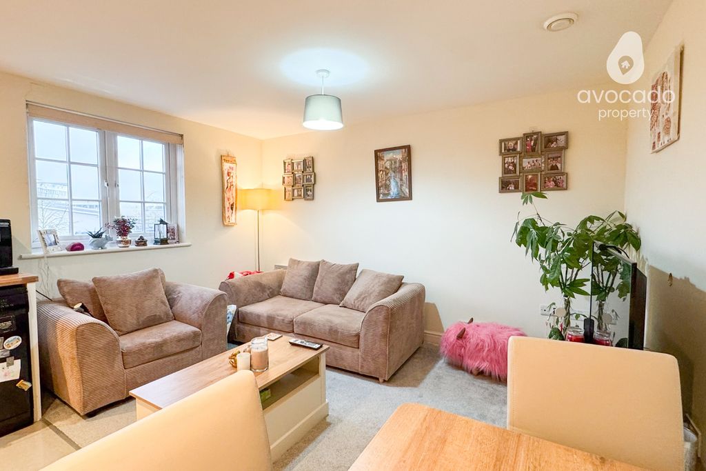 Property photo 3 of 8 3795728