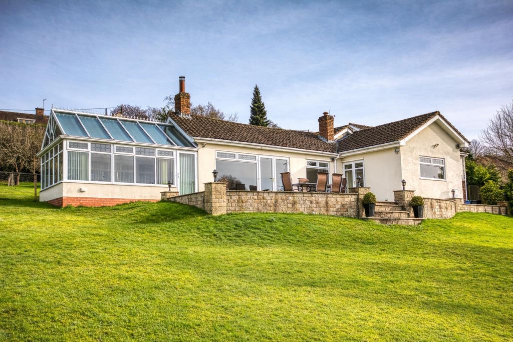 Property photo 3 of 41