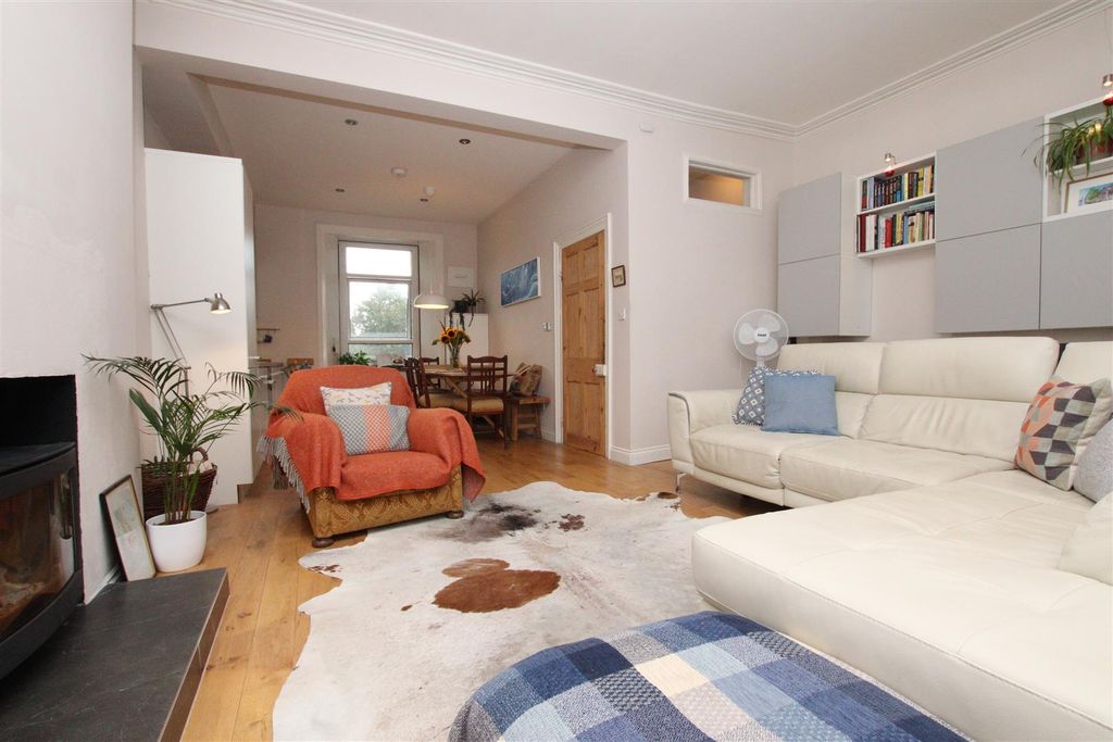 Property photo 1 of 9 Open Plan Living Dining Kitchen.Jpg