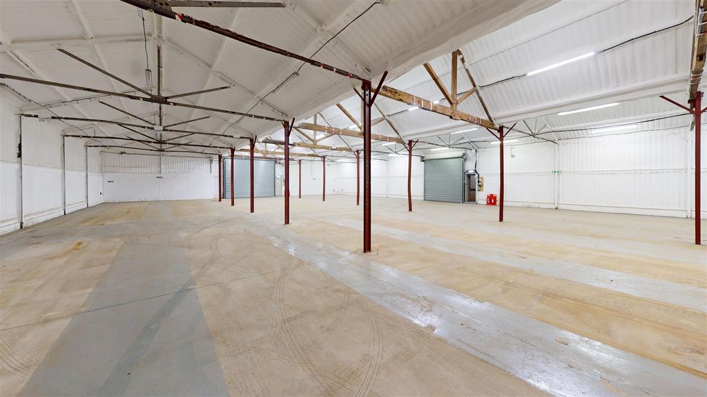 Property photo 3 of 5 Street-Farm-Barns-Photo-15.Jpg