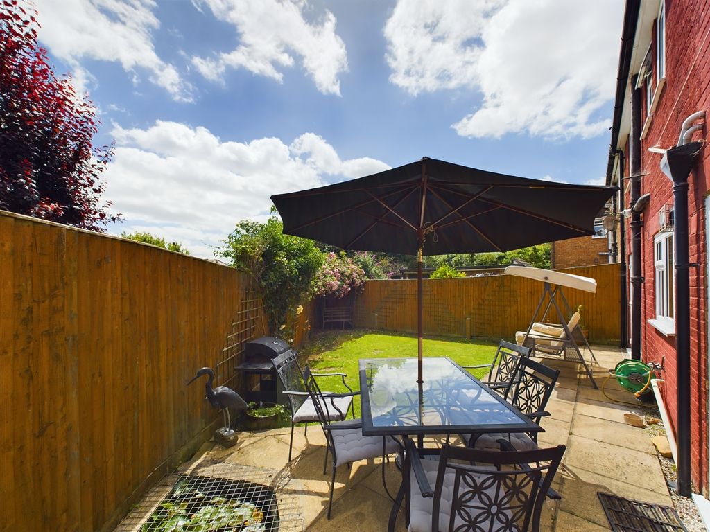 Property photo 2 of 19 Garden