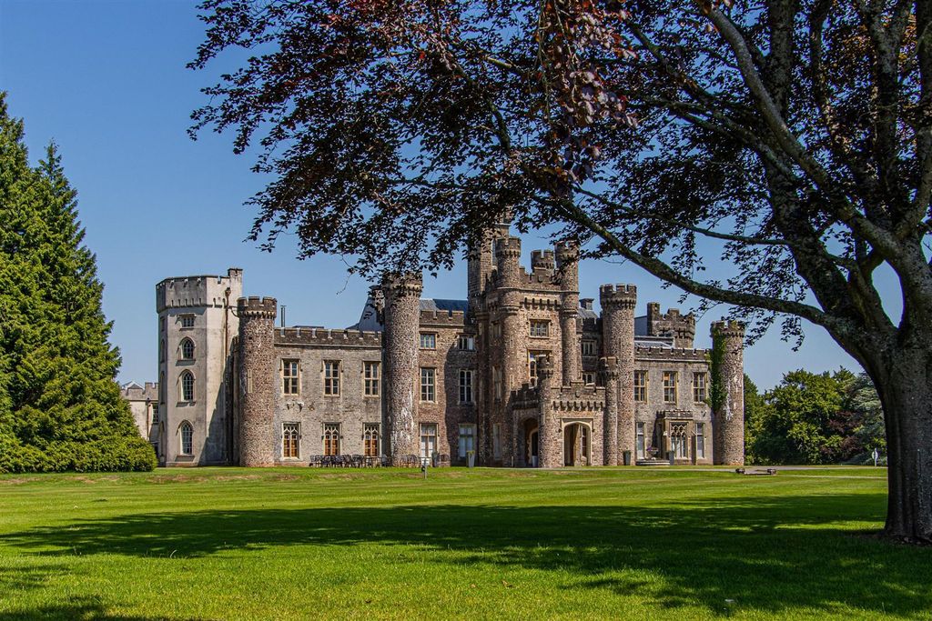 Property photo 1 of 22 Castle.Jpg