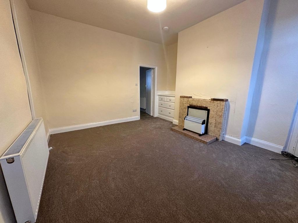 Property photo 2 of 7 Picture No. 04
