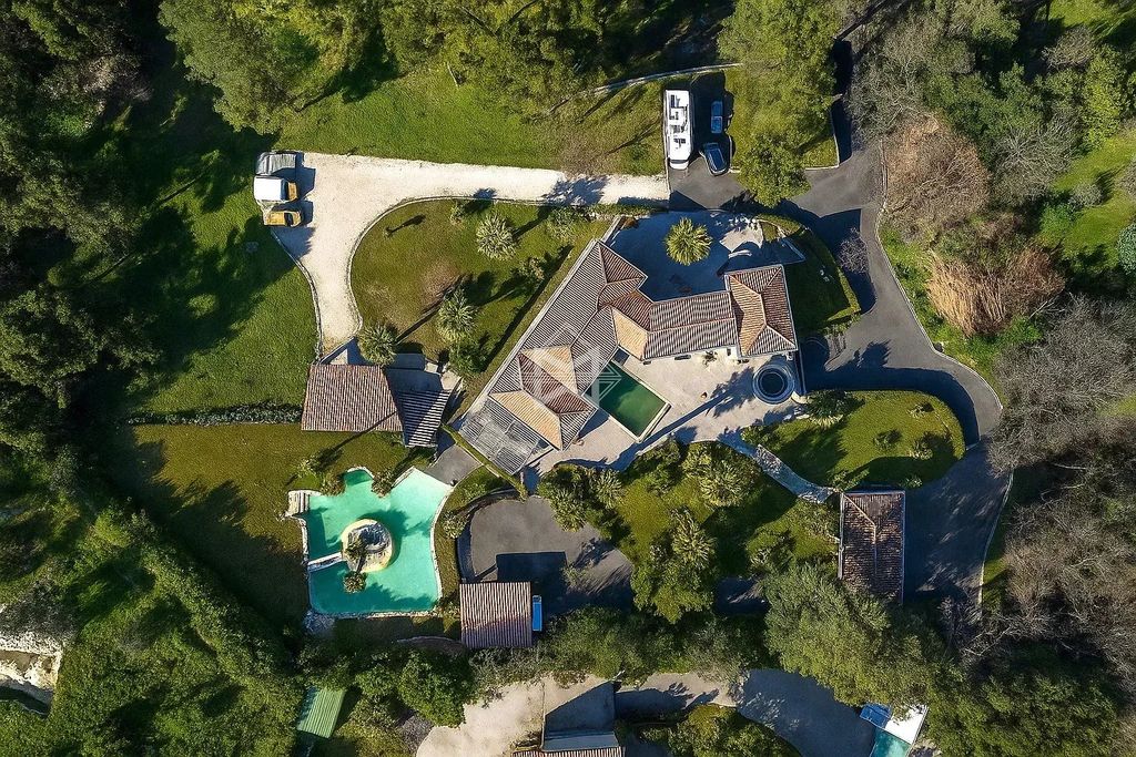 Property photo 1 of 1