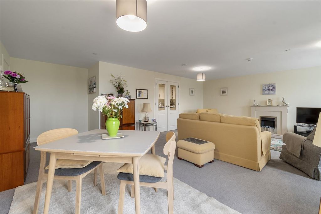 Additional image 8 of 3 bed flat for saleBroadleaf House, Birmingham Road, Sutton Coldfield B72