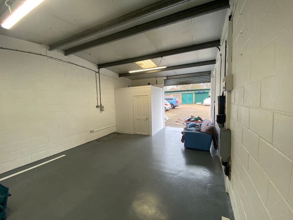 Property photo 1 of 1