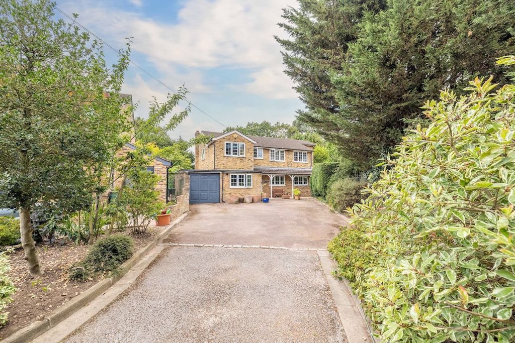 Property photo 1 of 31