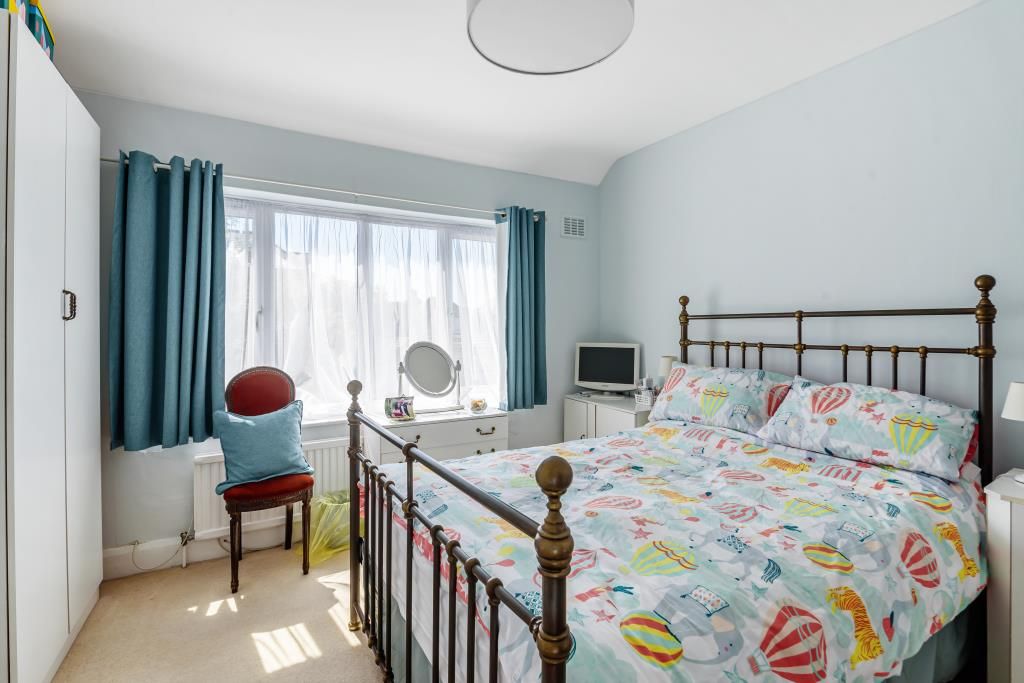 Property photo 2 of 10 Bedroom