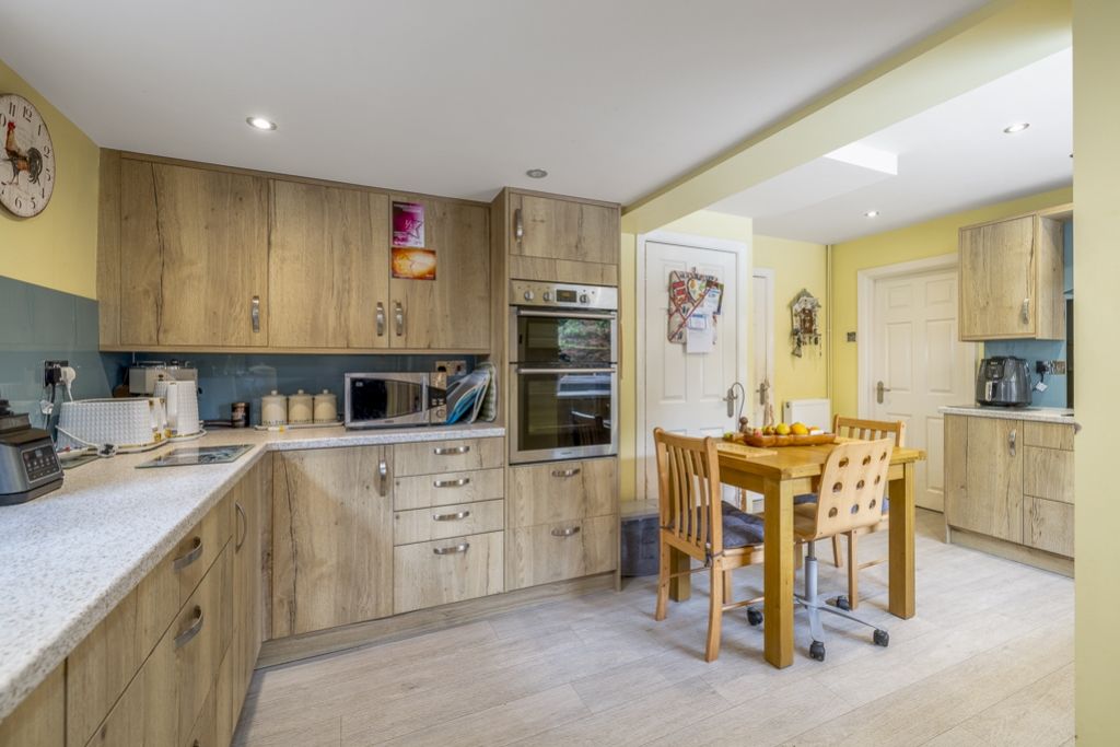 Property photo 3 of 31 16 Greenfields (Holbeach)-23