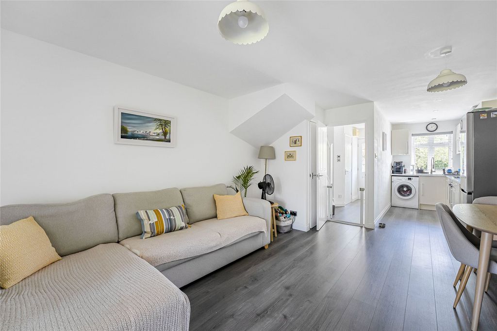 Property photo 2 of 15 Lounge/Diner