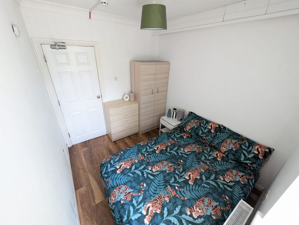 Property photo 1 of 4