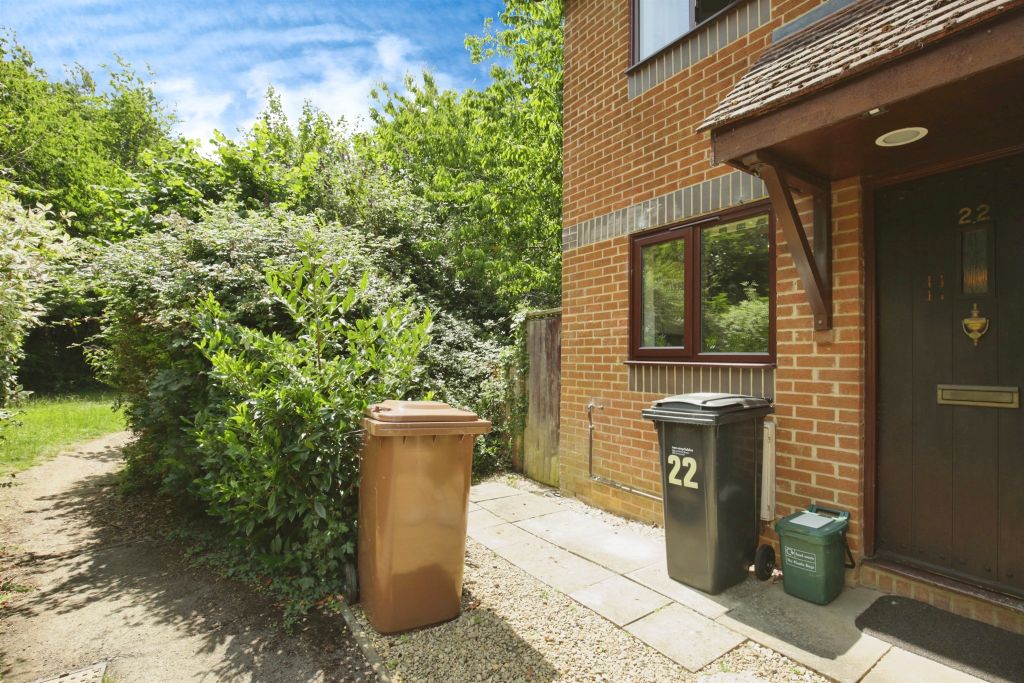 Property photo 2 of 13