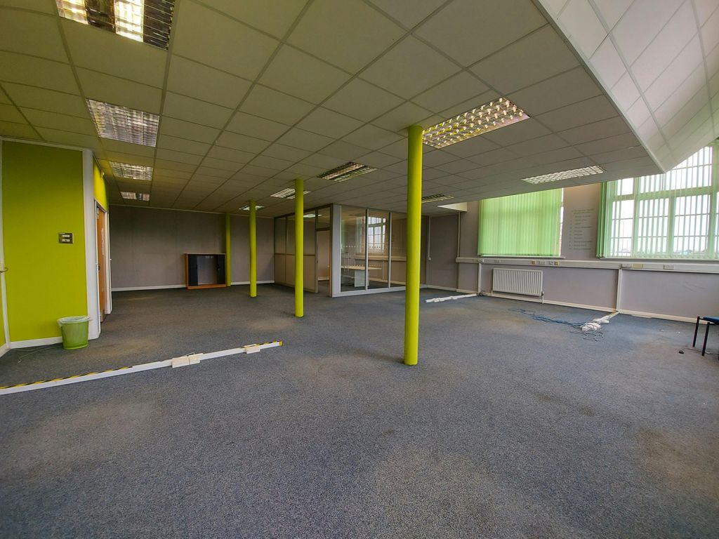 Property photo 2 of 11 Photo 2