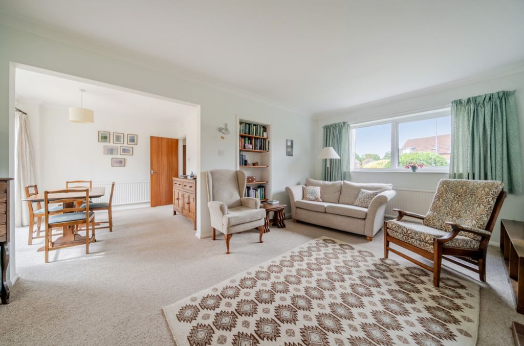 Property photo 2 of 25 1485720-19-6A43Dca01Eac2