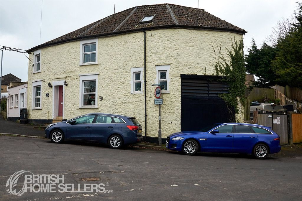 Property photo 2 of 35 Picture No. 17