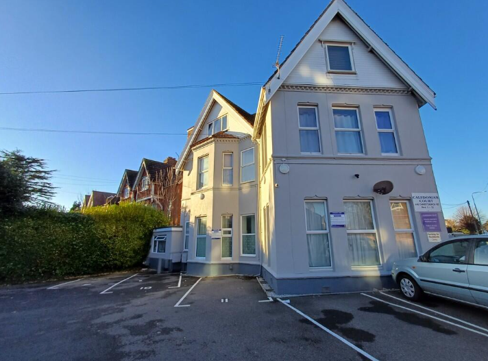 Property photo 1 of 5