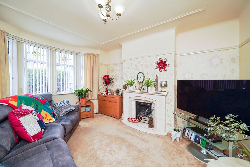 Property photo 2 of 21