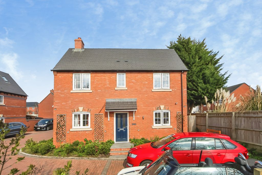 Property photo 2 of 40 Front