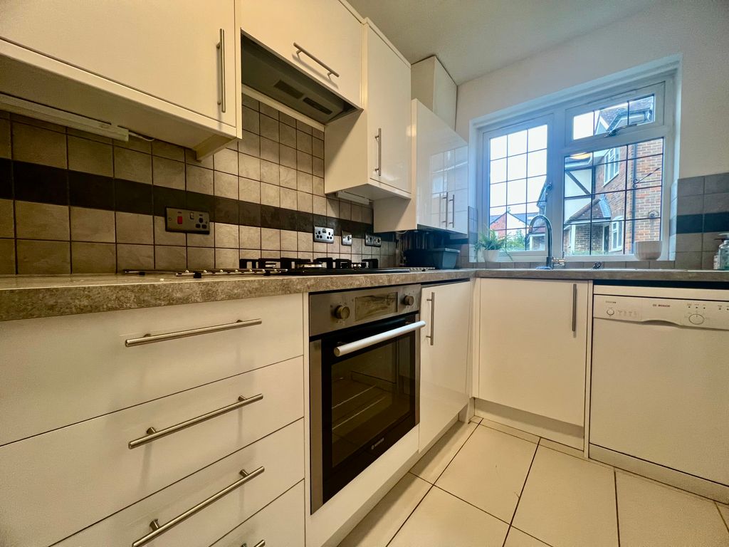 Property photo 3 of 14 Img_2360