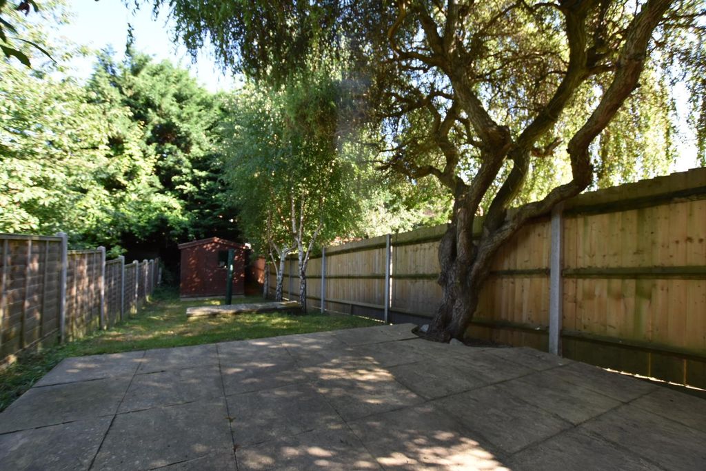 Property photo 2 of 15 Garden