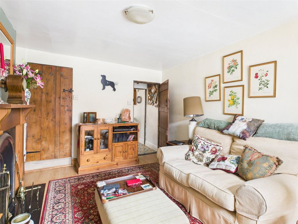 Property photo 2 of 19 Picture No. 02