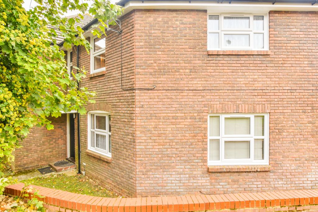 Property photo 1 of 10 Dsc_0166-Dsc_0168