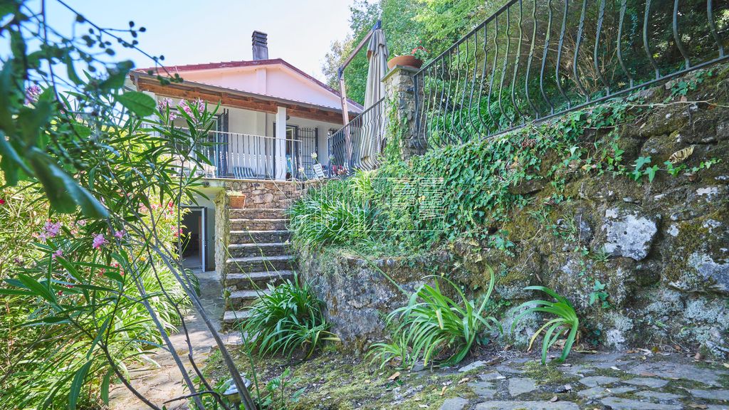 Property photo 1 of 54