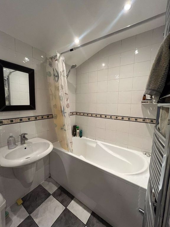 Property photo 3 of 12 Photo 2