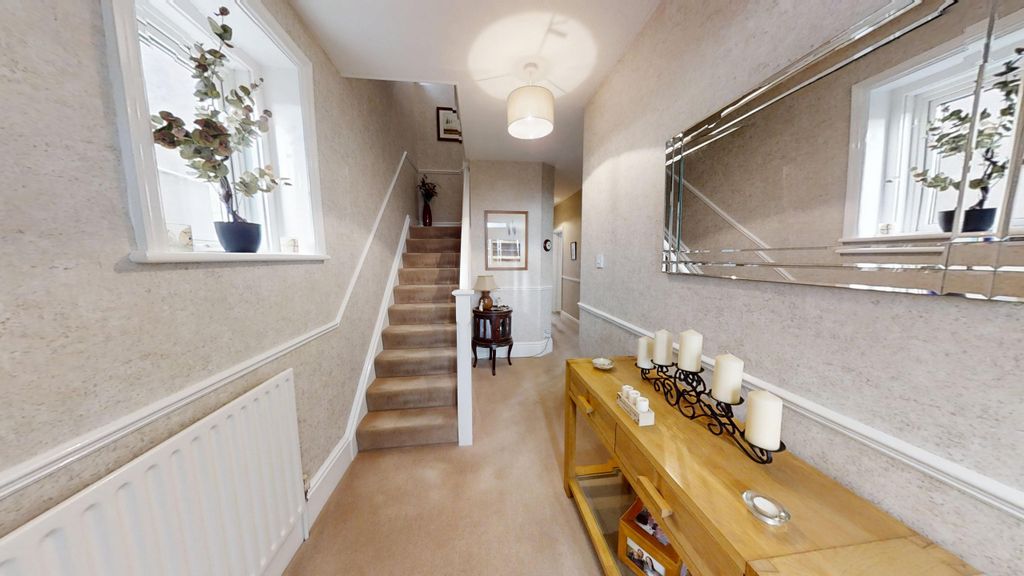 Property photo 3 of 27 South-View-Weston-Portland-Dorset-UK-11042025_114959