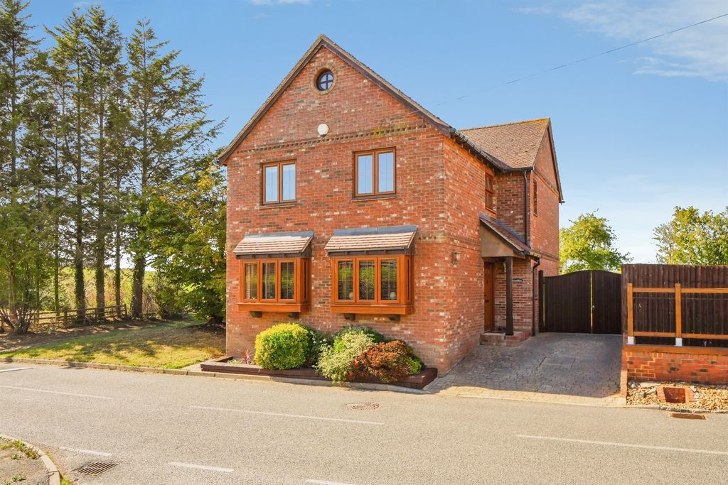 Property photo 1 of 22