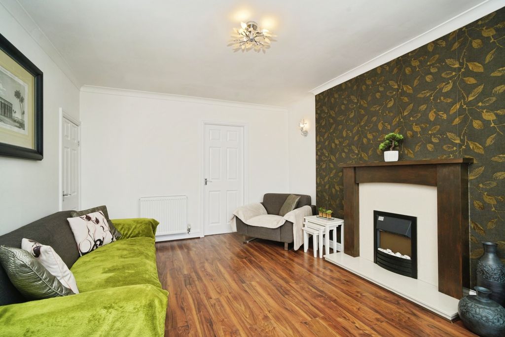 Property photo 3 of 15 Living Room