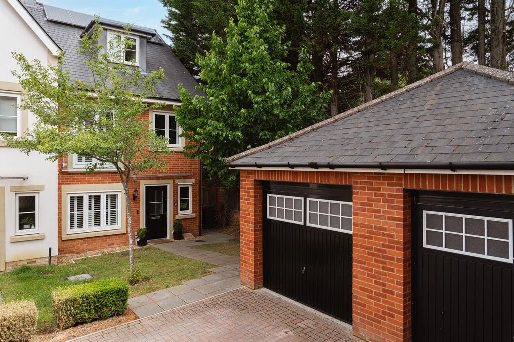 Property photo 1 of 22 Propertyportals 20.Jpg