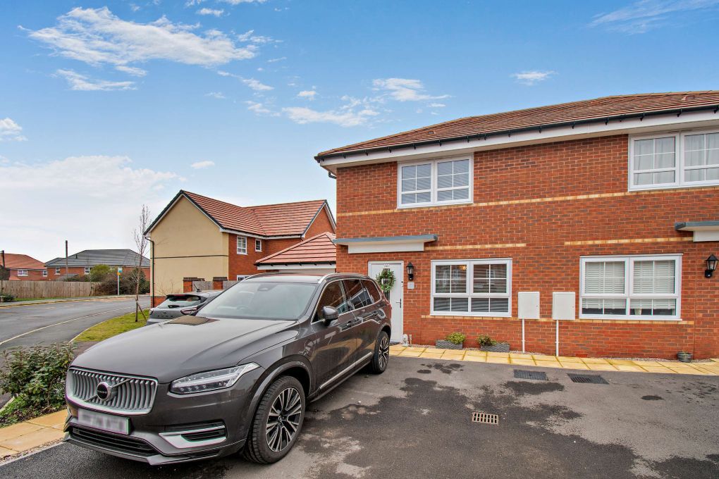 Property photo 1 of 9