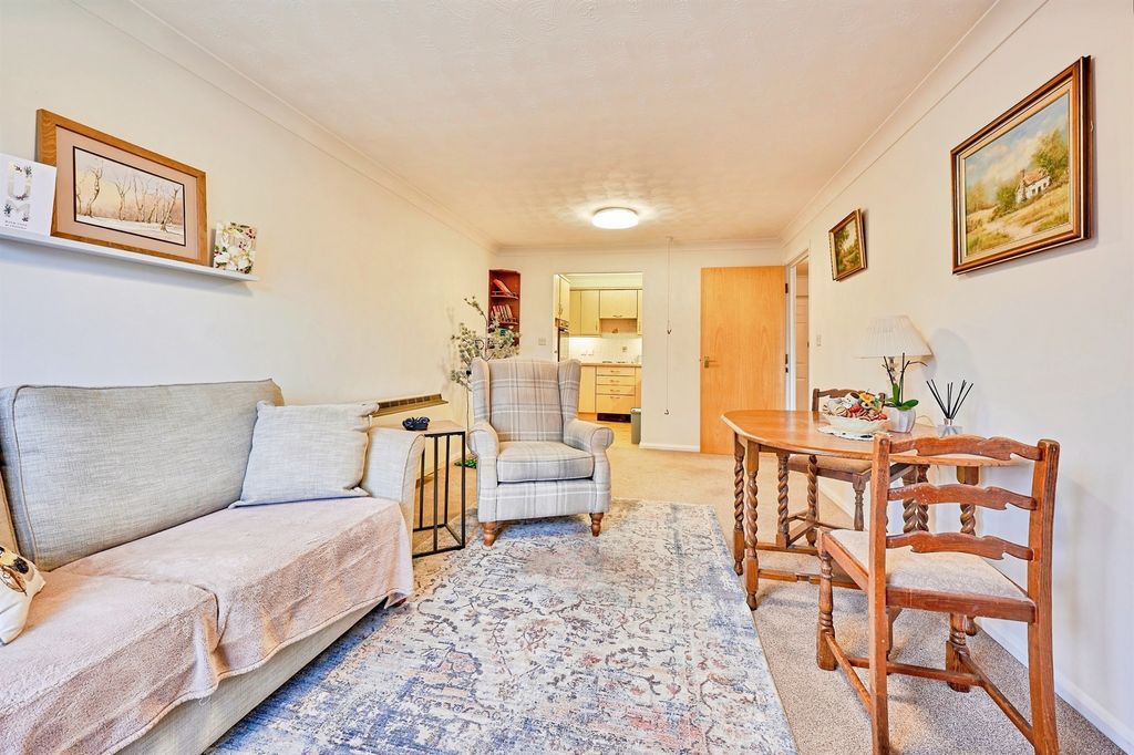 Property photo 2 of 12