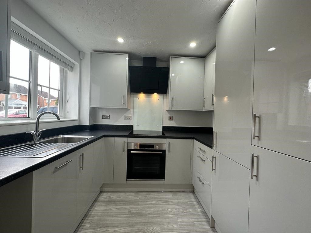 Property photo 2 of 9