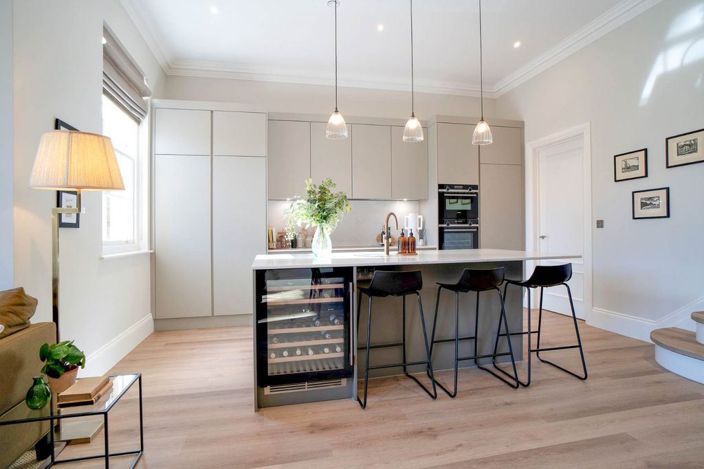 Property photo 3 of 6 Picture No. 09