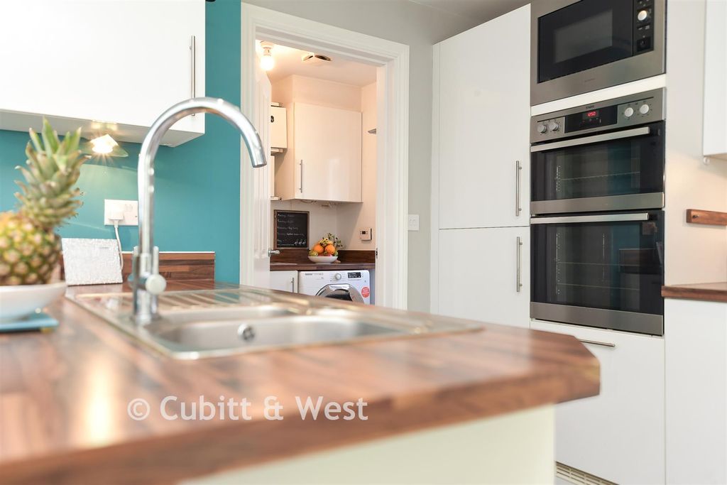 Property photo 1 of 18 Internal Lifestyle Photograph