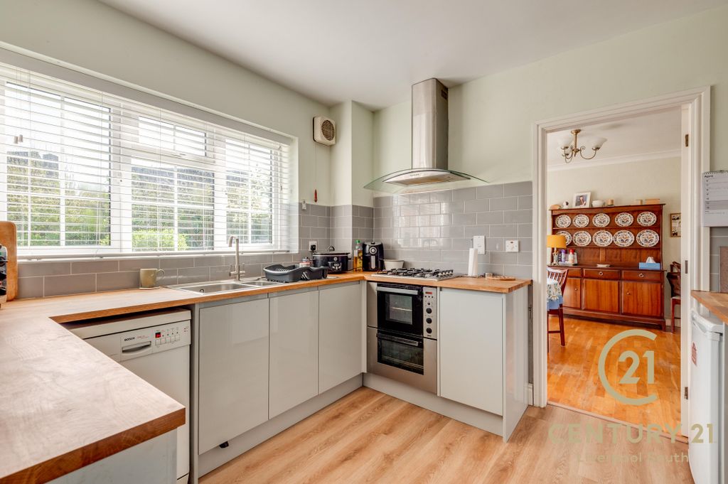 Property photo 3 of 24