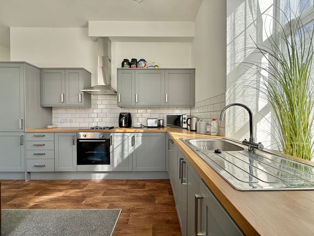 Property photo 2 of 13 Kitchen