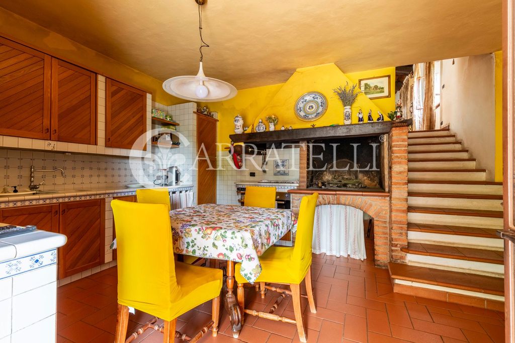 Property photo 2 of 76