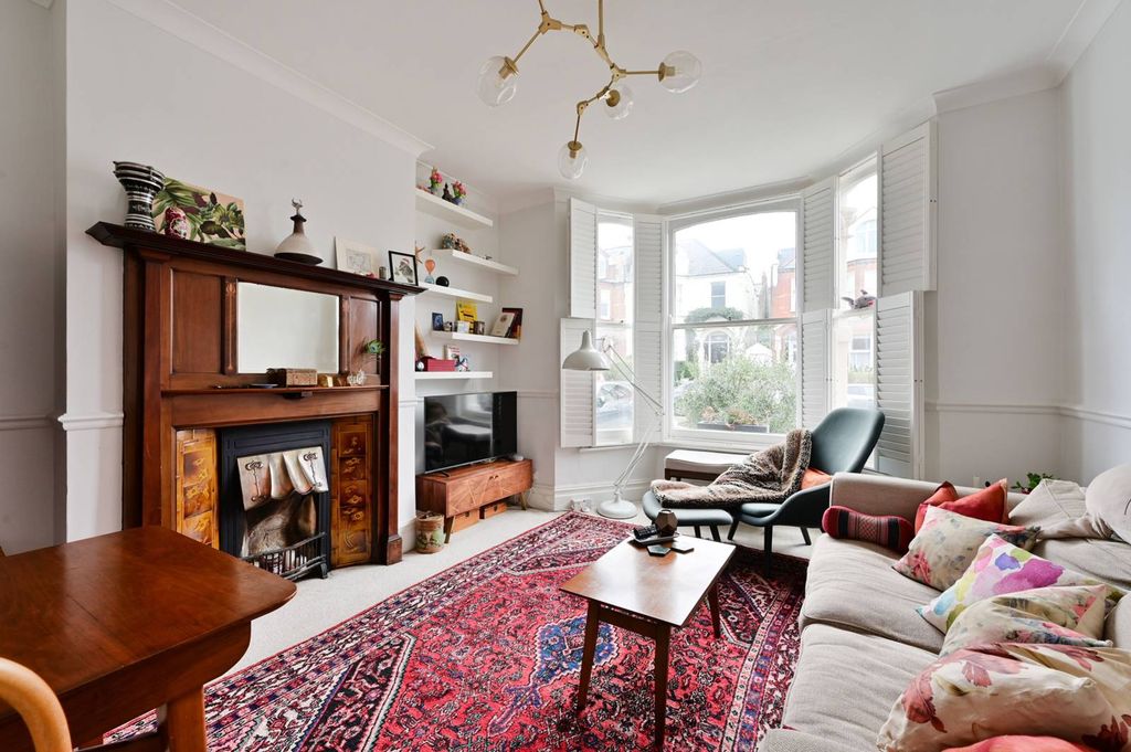 Property photo 1 of 7